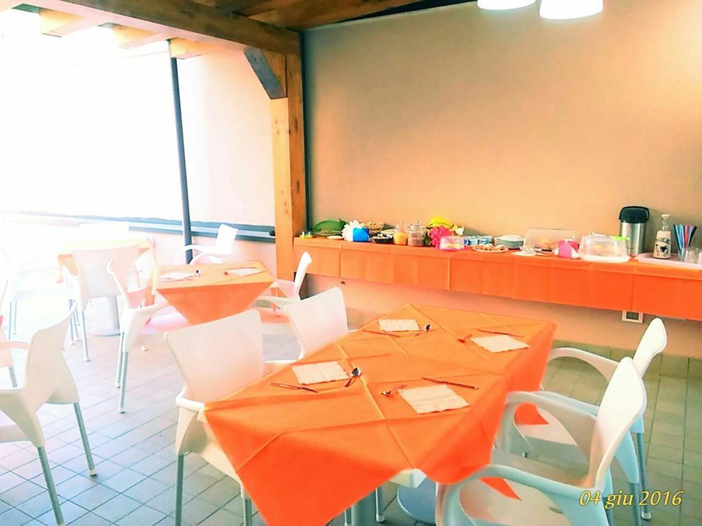 B&B Ciclopi Aci Castello Eksteriør billede